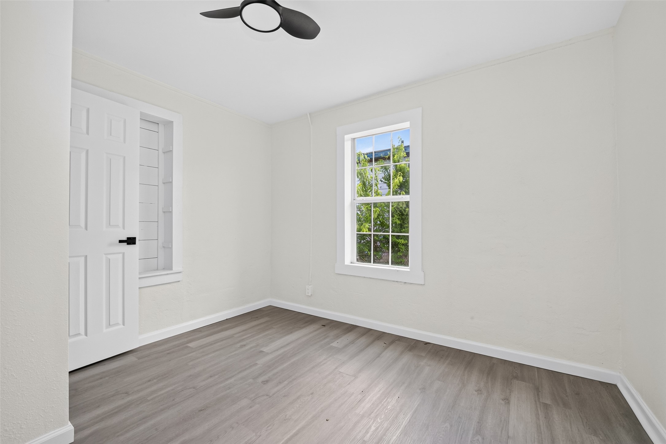 4715 Engleford Street Houston, TX 77026 - Photo 15 of 33
