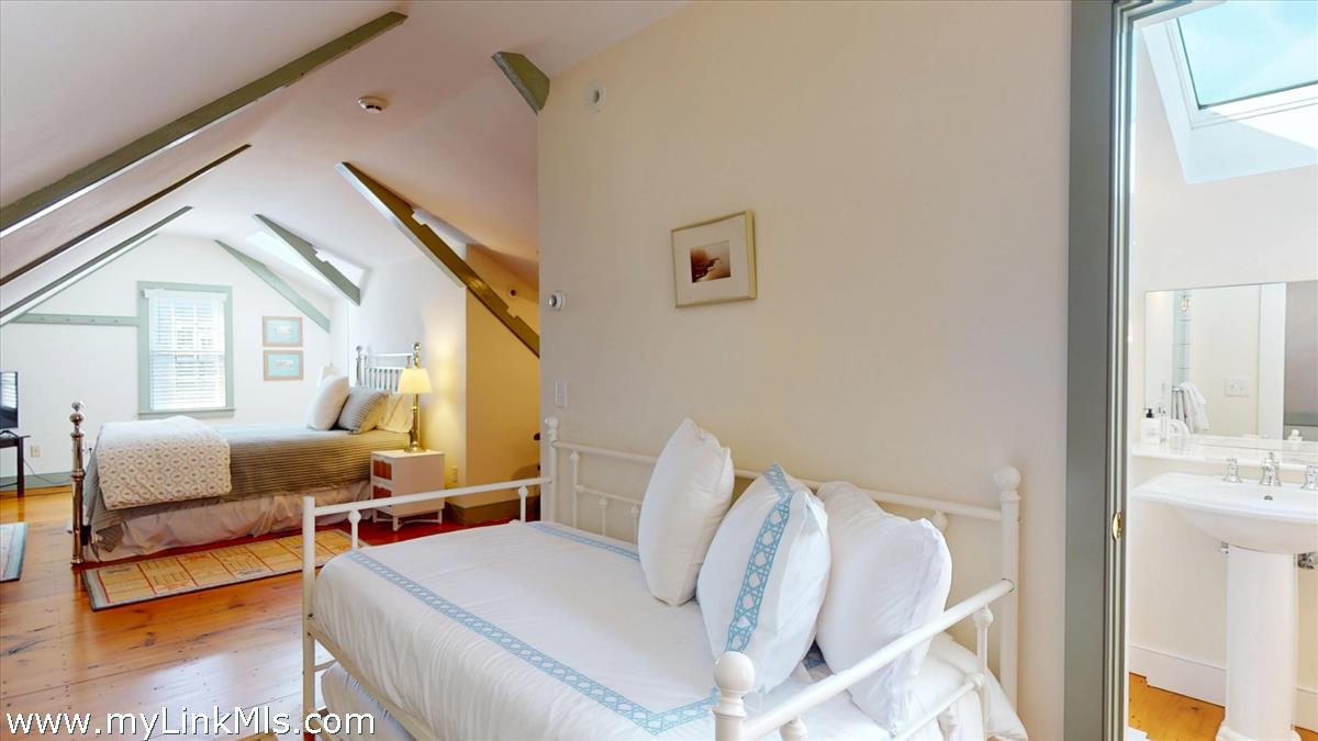 39 A Milk Street Nantucket, MA 02554 - Photo 40 of 56