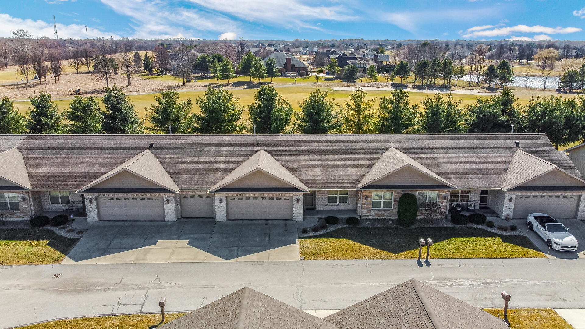 805 Veterans Lane Crown Point, IN 46307 - Photo 2 of 34 1920x1080