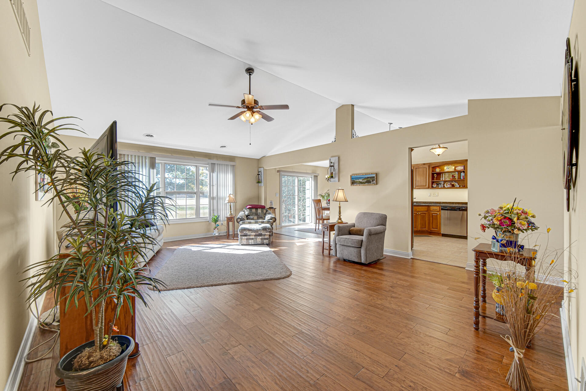805 Veterans Lane Crown Point, IN 46307 - Photo 10 of 34 a living room with furniture and a large window