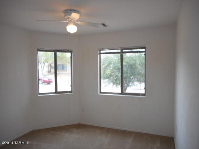 8404 West Benidorm Loop Tucson, AZ 85757 - Photo 29 of 33
