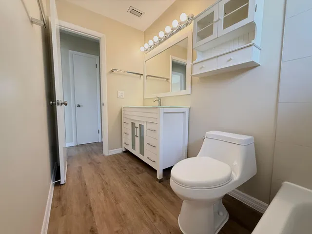 $2,050 | 3559 Burma Court, Unit 2, Palm Beach Gardens, FL 33403