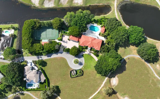 $13,500,000 | 2359 Muir Circle, Wellington, FL 33414