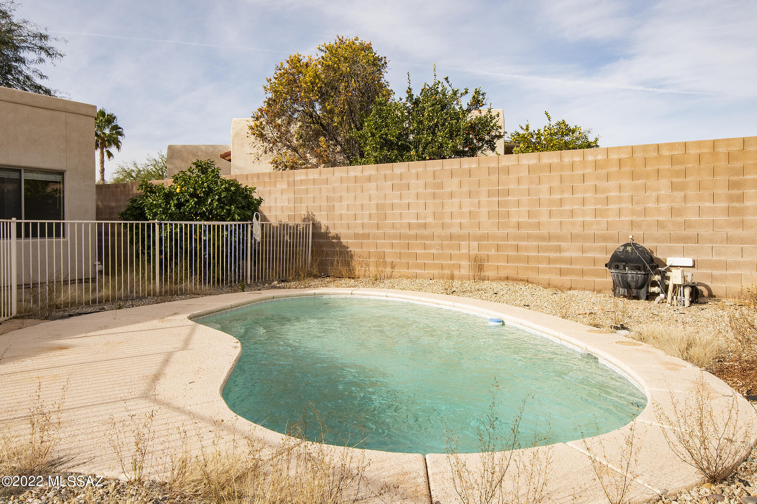 552 Pyramid Point Court Tucson, AZ 85737 - Photo 2 of 28