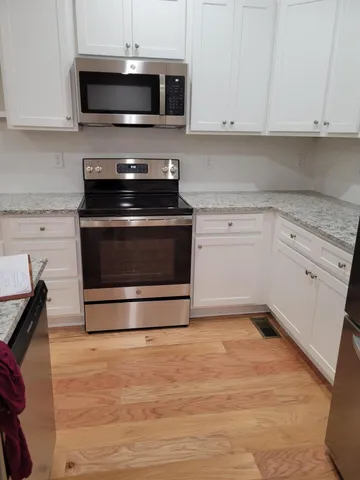 $2,000 | 8448 Old Cleveland Pike, Ooltewah, TN 37363