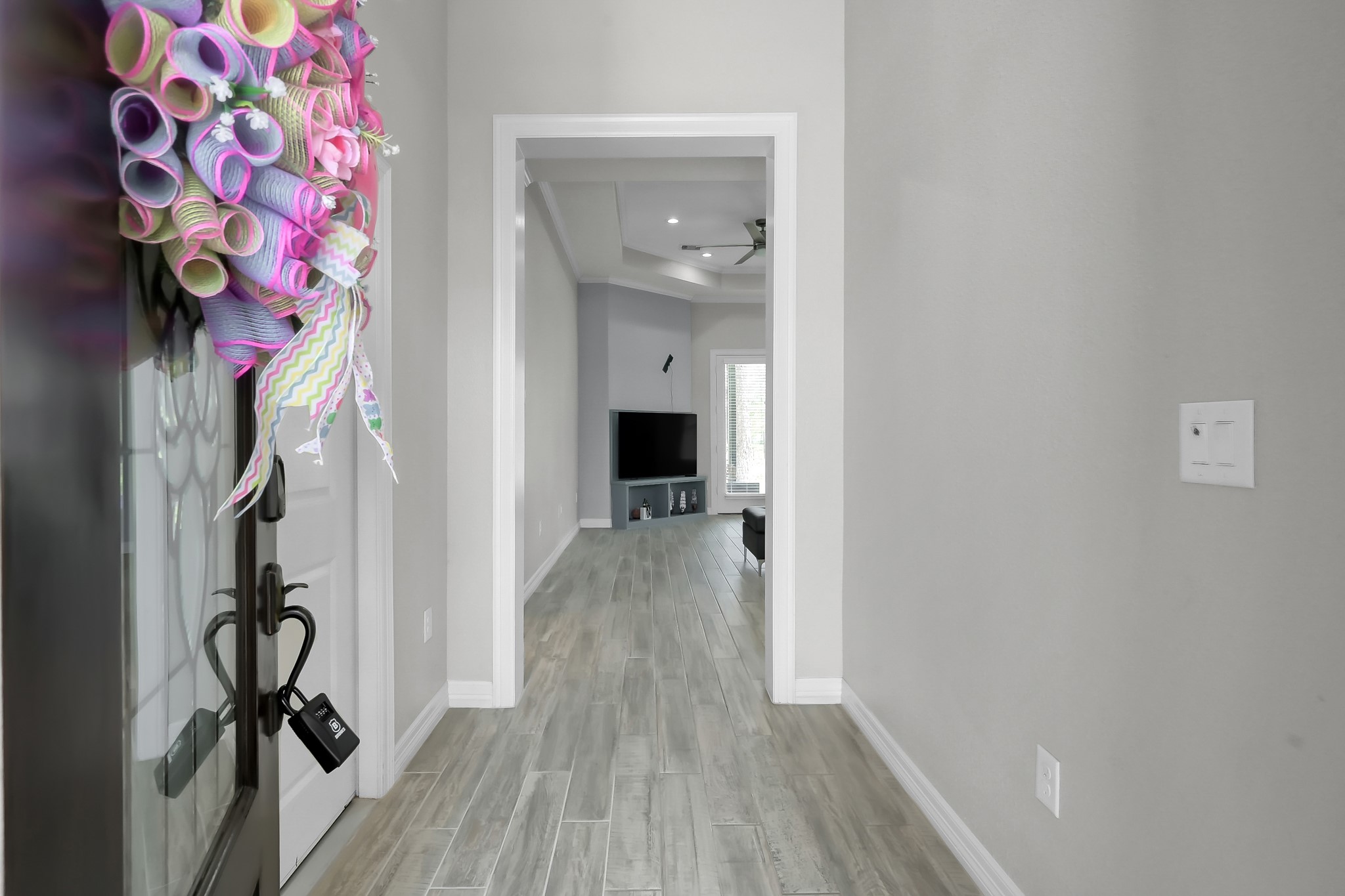 14609 Jim Stowe Road Conroe, TX 77302 - Photo 4 of 24 wooden floor in a gallery