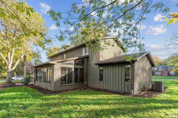 $354,900 | 3800 14th Street, Rock Island, IL 61201