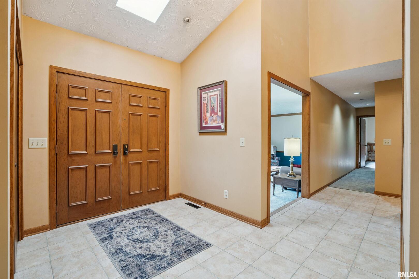 3800 14th Street Rock Island, IL 61201 - Photo 4 of 43