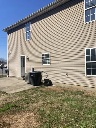 $2,100 | 2220 South Rutherford Boulevard, Murfreesboro, TN 37127