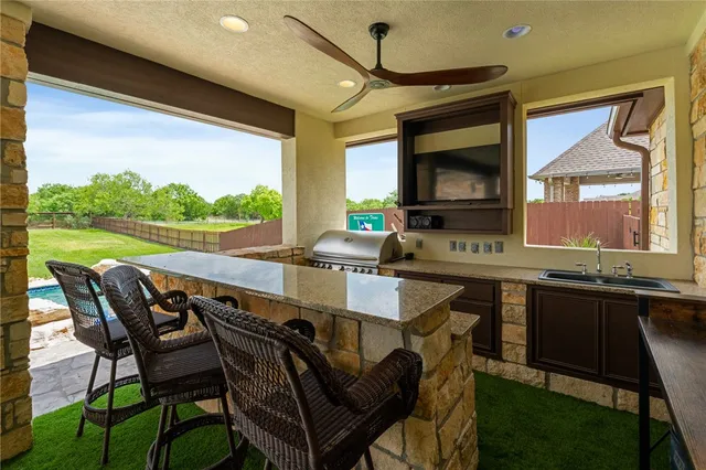 a view of a livingroom with furniture