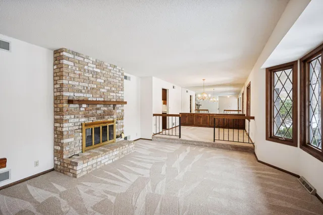 $600,000 | 1267 Nursery Hill Lane, Arden Hills, MN 55126