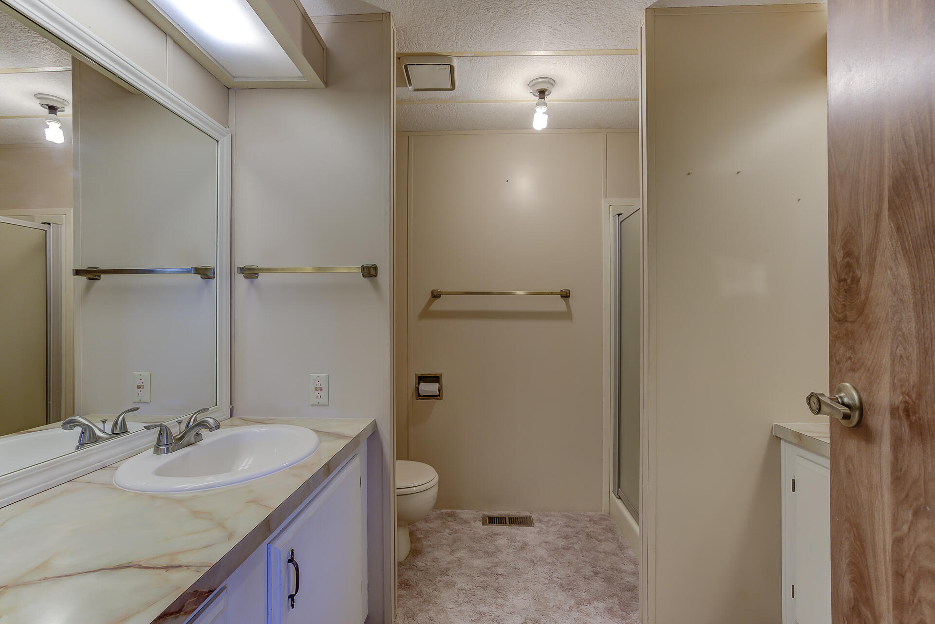 4470 Eagle Nest Road Redding, CA 96003 - Photo 11 of 32 MYS00524_5_6