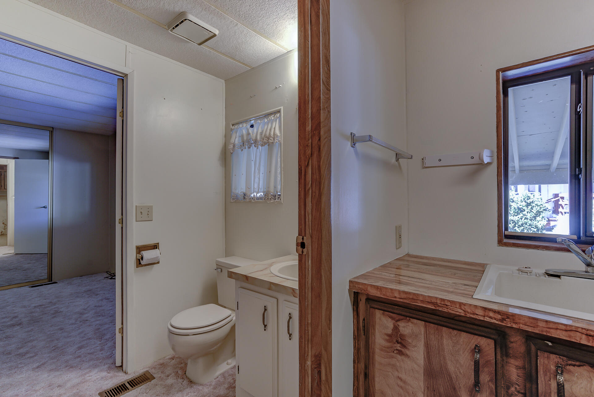 4470 Eagle Nest Road Redding, CA 96003 - Photo 6 of 32 MYS00464_5_6