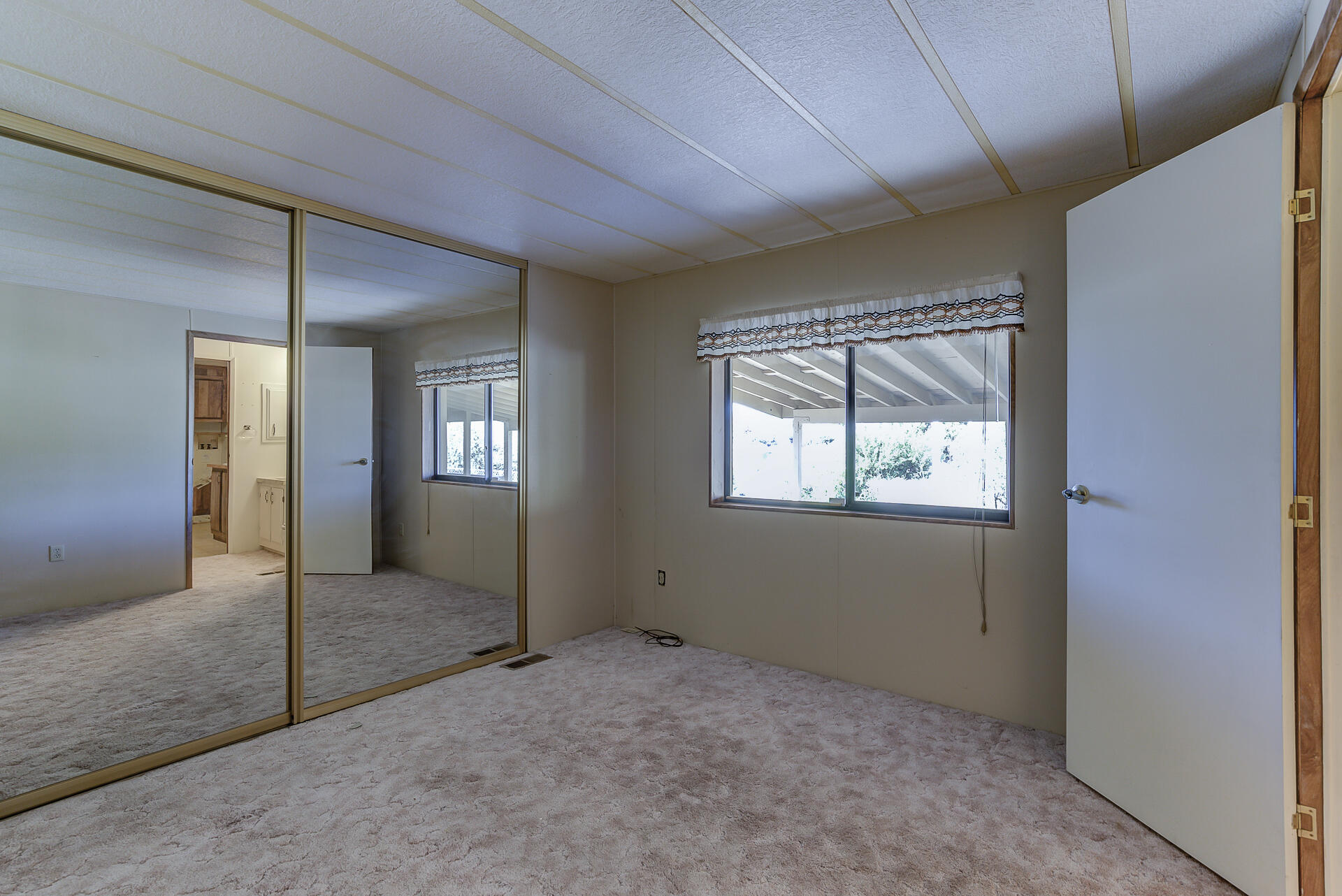 4470 Eagle Nest Road Redding, CA 96003 - Photo 7 of 32 MYS00485_6_7