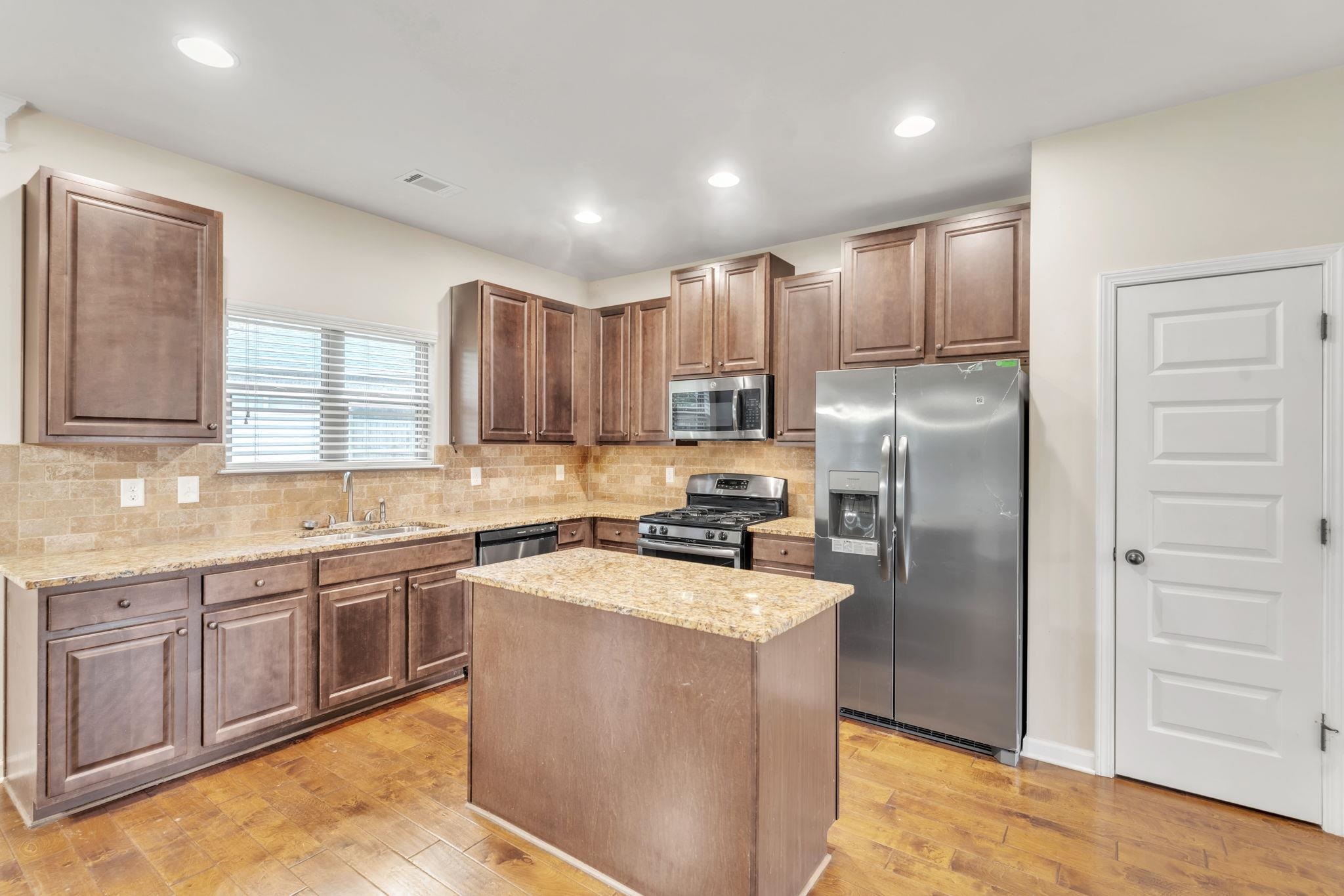 542 Meadowseed Court Lyman, SC 29365 - Photo 6 of 34