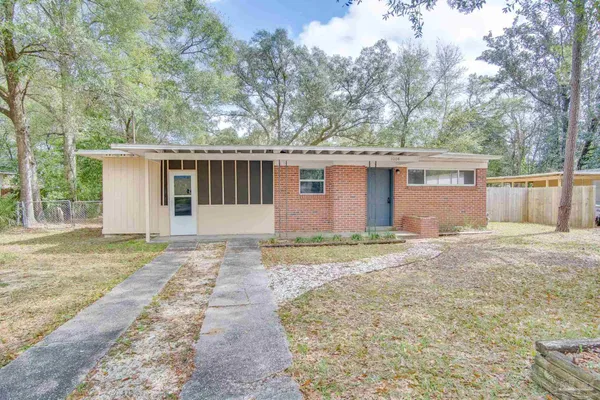 $1,400 | 1004 Kearny Drive, Pensacola, FL 32505