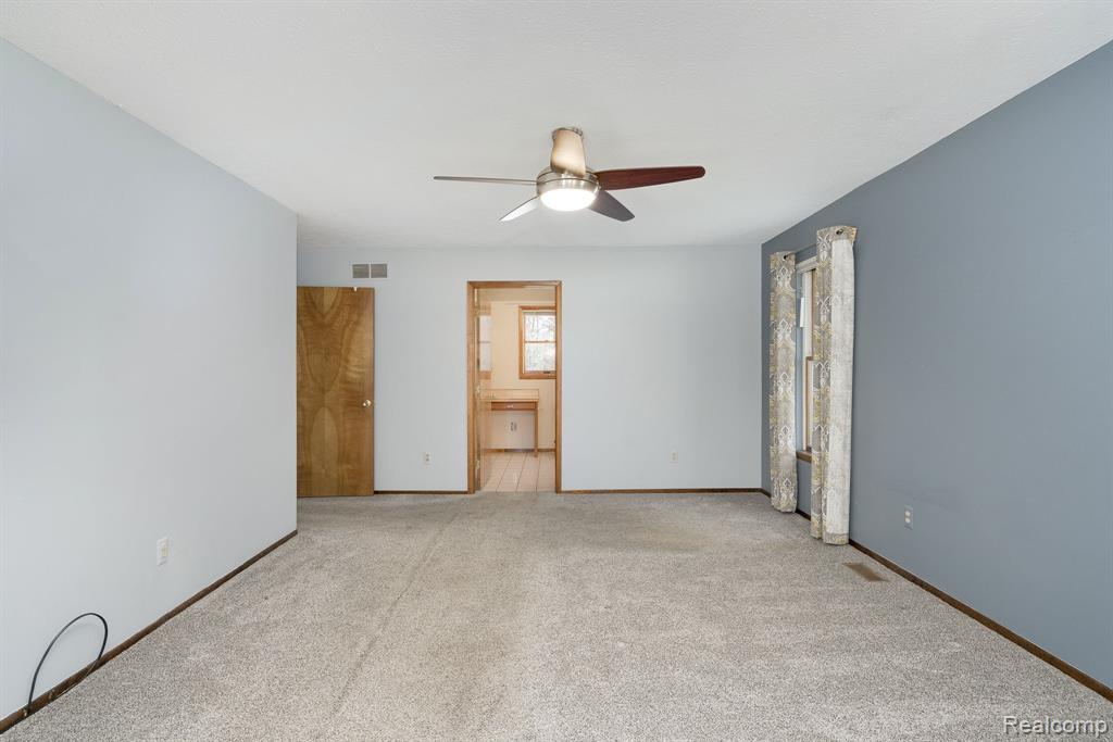 9721 Klais Road Clarkston, MI 48348 - Photo 23 of 52
