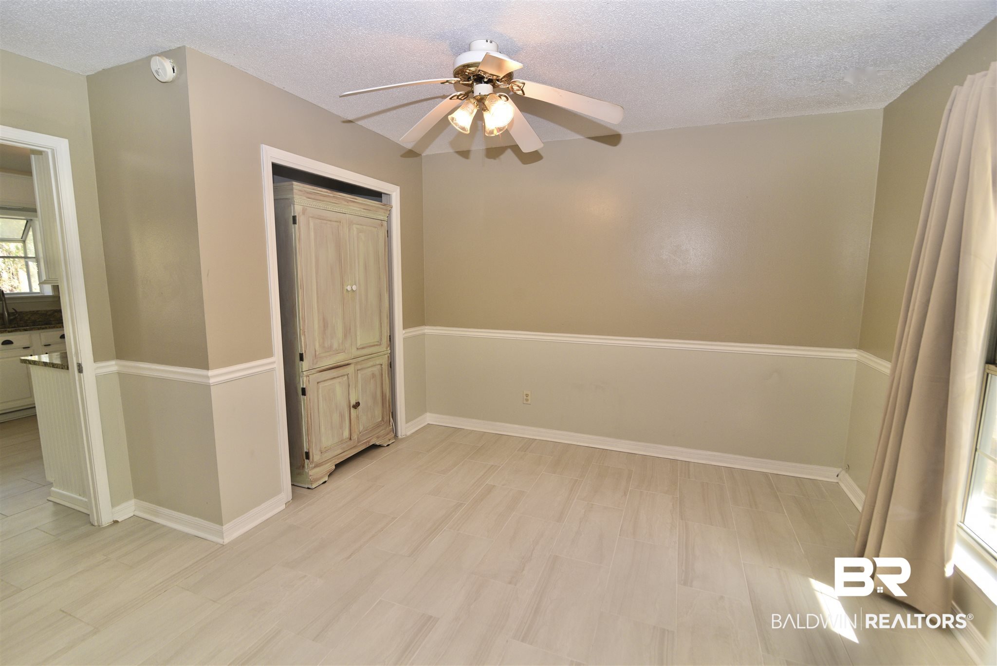 203 Ridgewood Drive Daphne, AL 36526 - Photo 16 of 46