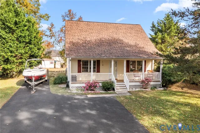 $290,000 | 1120 South Glebe Road, Montross, VA 22520