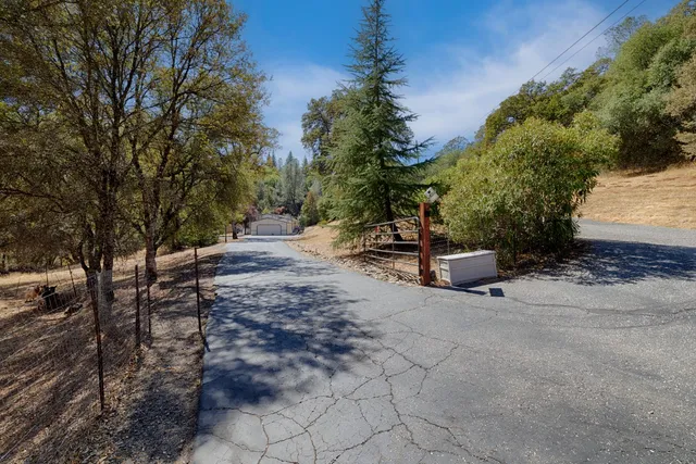 $574,000 | 10273 Holcomb Drive, Grass Valley, CA 95949