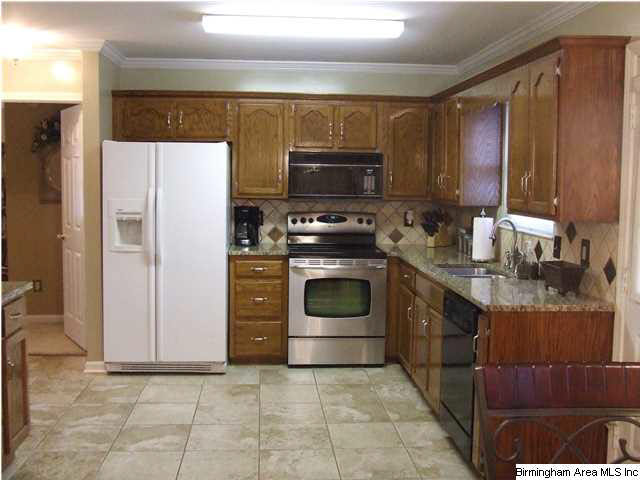 212 Park Road Pleasant Grove, AL 35127 - Photo 7 of 32
