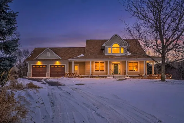 $799,900 | 11828 44th St Lane North, Lake Elmo, MN 55042