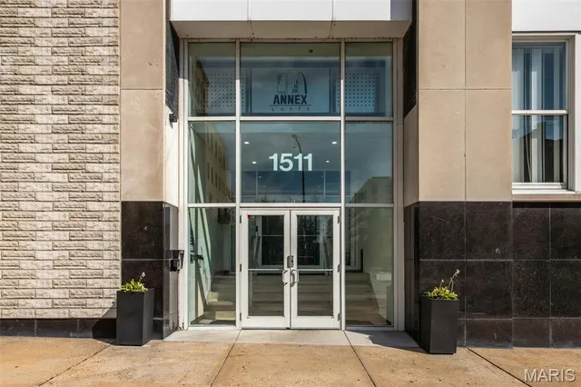 $129,000 | 1511 Locust Street, Unit 304, St. Louis, MO 63103