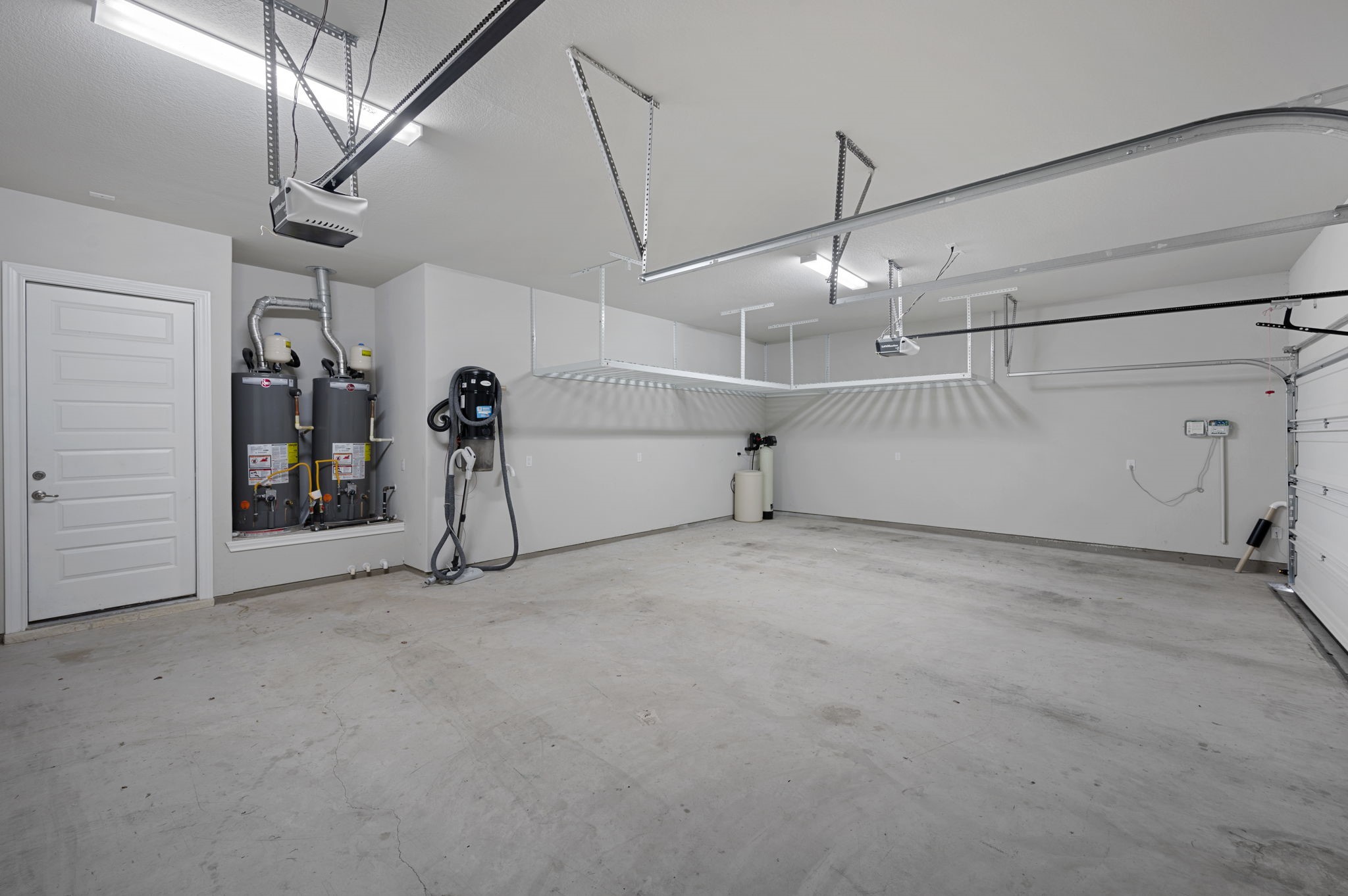 165 Eclipse Drive Austin, TX 78737 - Photo 33 of 38 a view of a room with gym equipment