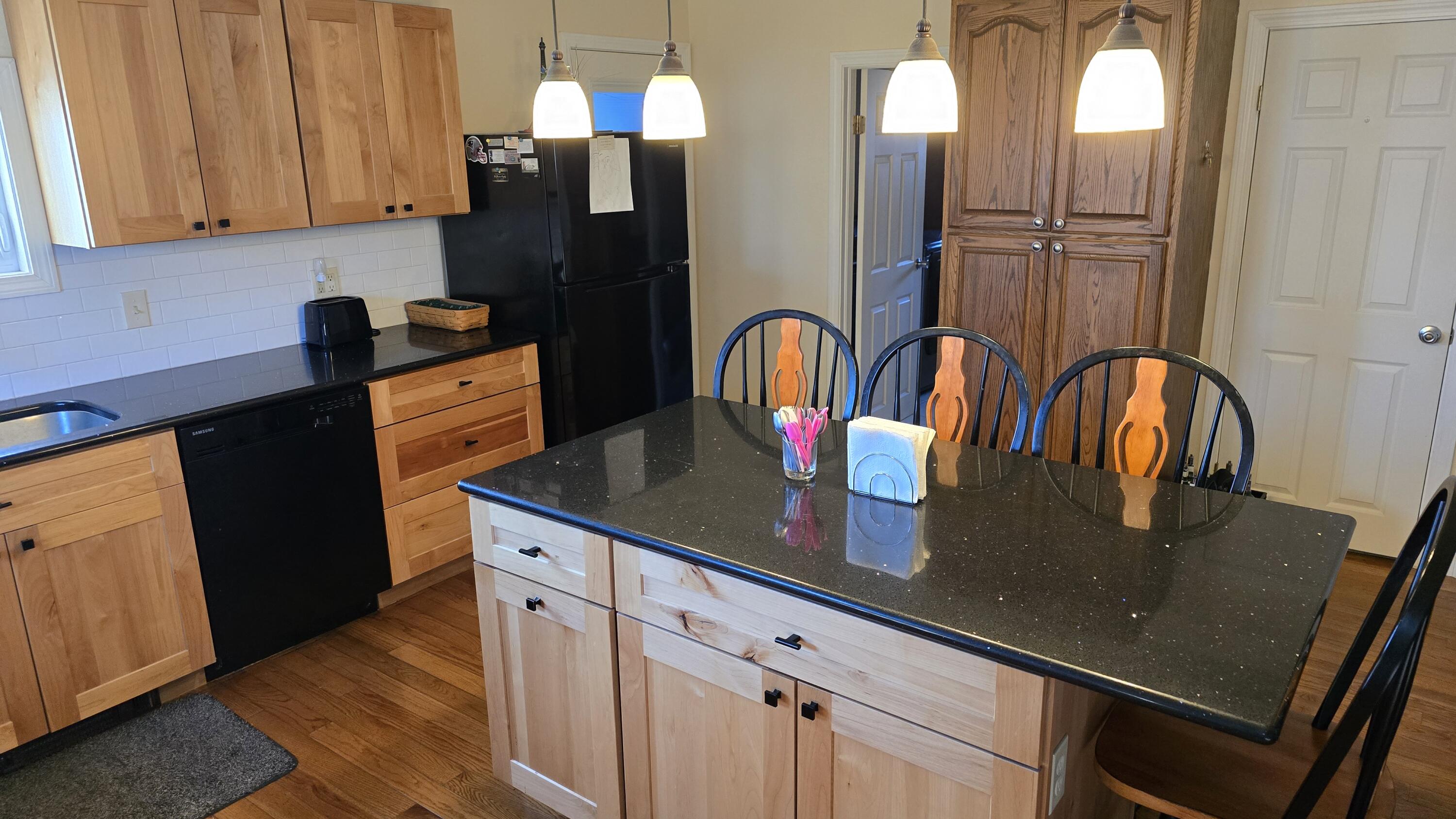 66 Dill Street Lewiston, ME 04240 - Photo 10 of 32 20251115_141428