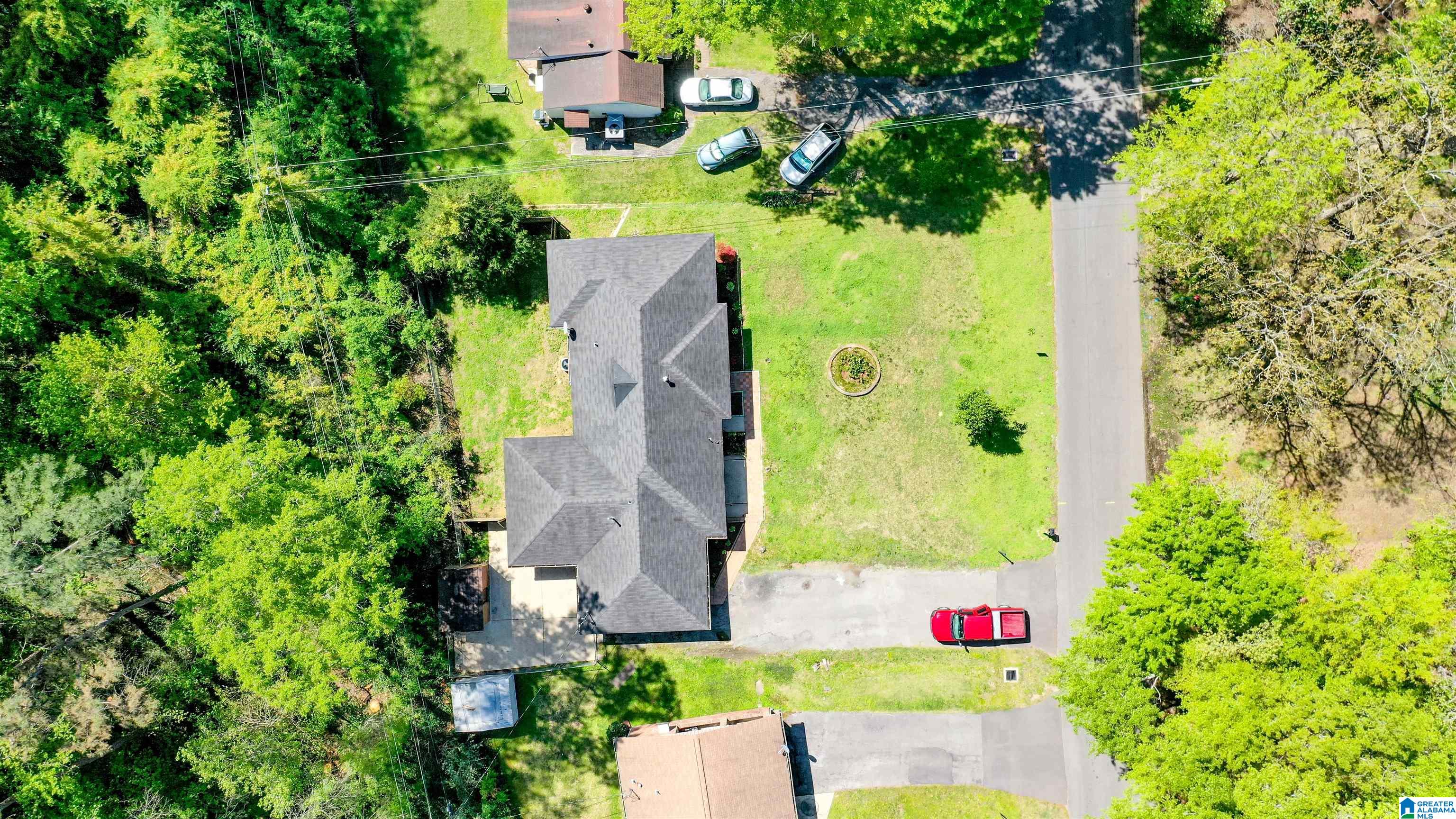205 Crest Circle South Jasper, AL 35501 - Photo 5 of 30