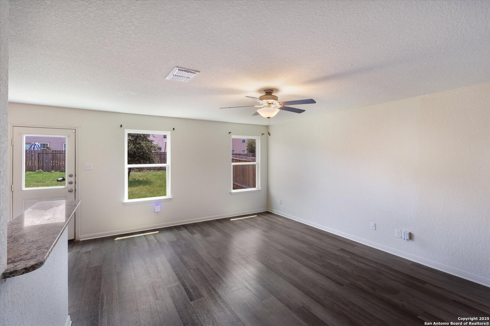 15214 Walcott Ridge Von Ormy, TX 78073 - Photo 8 of 21