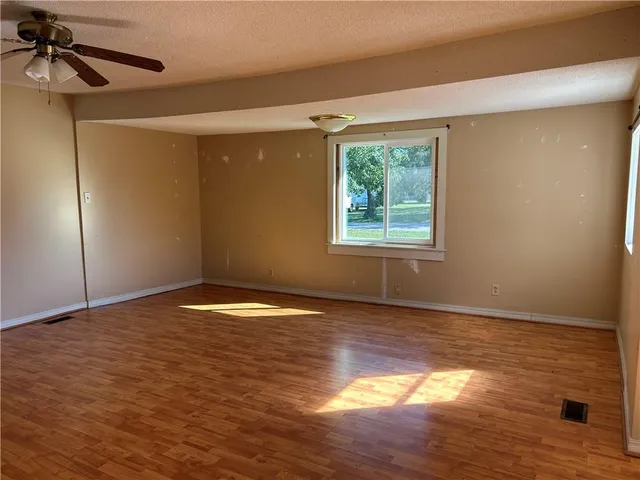 $115,000 | 600 North East Street, Caney, KS 67333