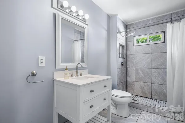 $269,900 | 1339 11th Street Northwest, Hickory, NC 28601