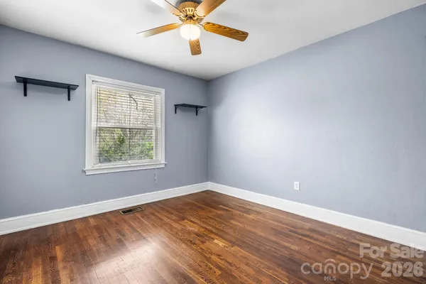 $269,900 | 1339 11th Street Northwest, Hickory, NC 28601