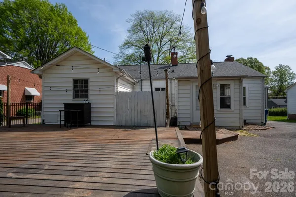 $269,900 | 1339 11th Street Northwest, Hickory, NC 28601