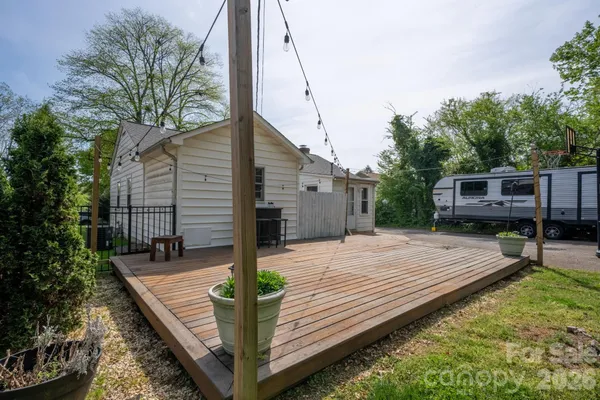 $269,900 | 1339 11th Street Northwest, Hickory, NC 28601