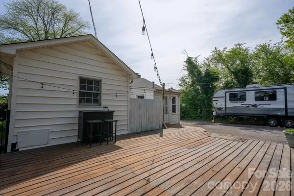 $269,900 | 1339 11th Street Northwest, Hickory, NC 28601