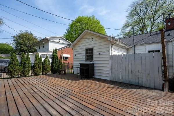$269,900 | 1339 11th Street Northwest, Hickory, NC 28601