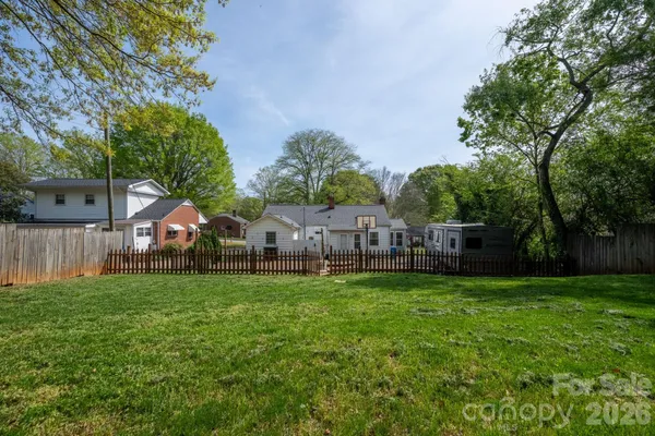$269,900 | 1339 11th Street Northwest, Hickory, NC 28601