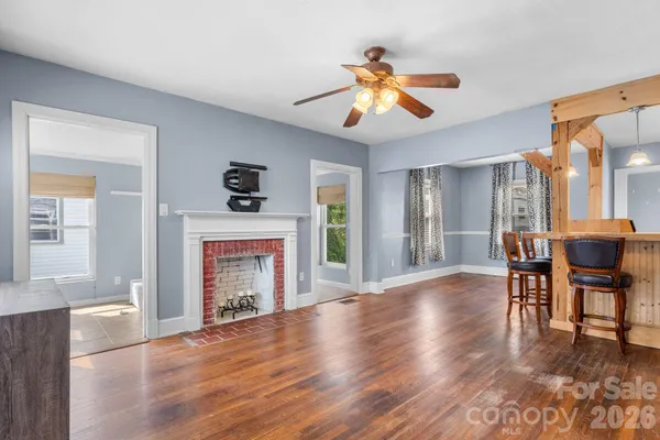 $269,900 | 1339 11th Street Northwest, Hickory, NC 28601