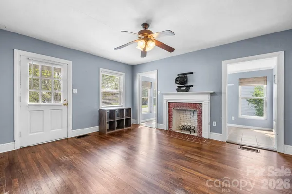 $269,900 | 1339 11th Street Northwest, Hickory, NC 28601