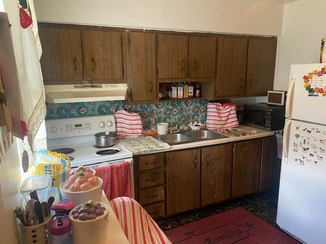 441 Silver Beach Road Riviera Beach, FL 33403 - Photo 5 of 31 Photo 5