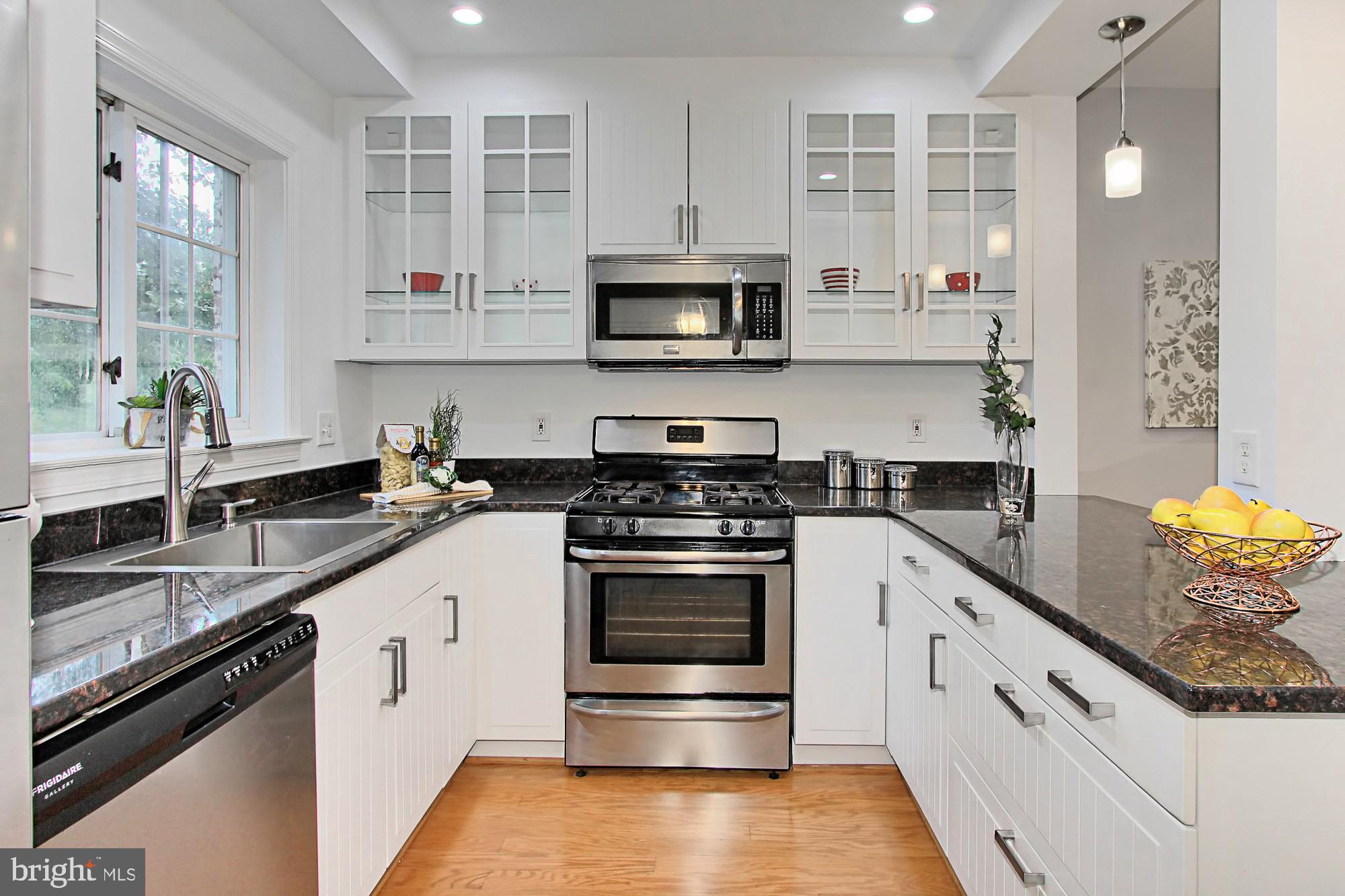 3203 Gunston Road Alexandria, VA 22302 - Photo 17 of 31 Gallery Image 17
