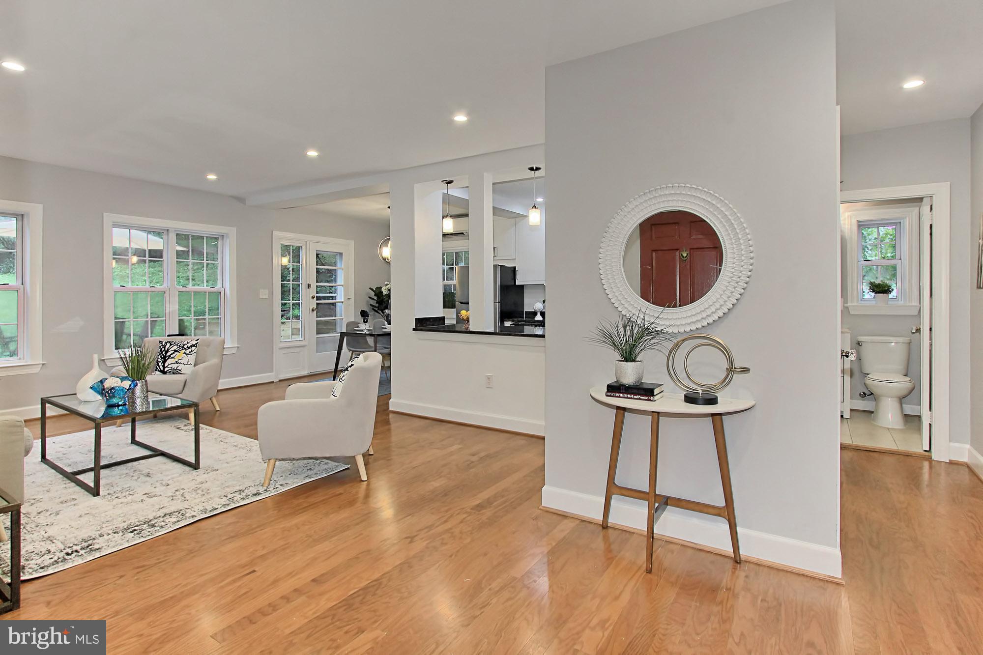 3203 Gunston Road Alexandria, VA 22302 - Photo 5 of 31 Gallery Image 5