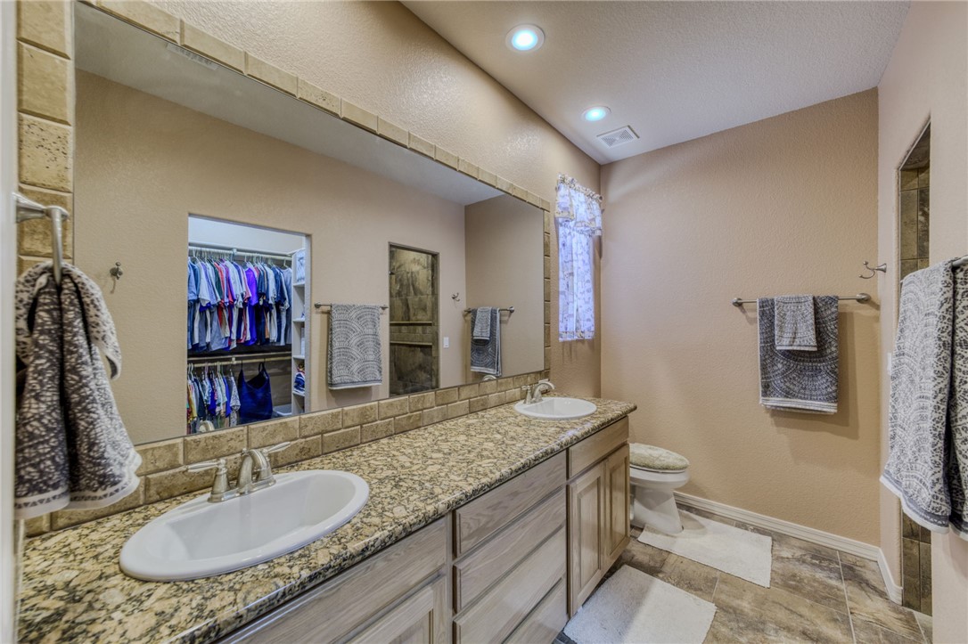 2614 Nez Perce Road Fort Mohave, AZ 86426 - Photo 34 of 74 Bathroom