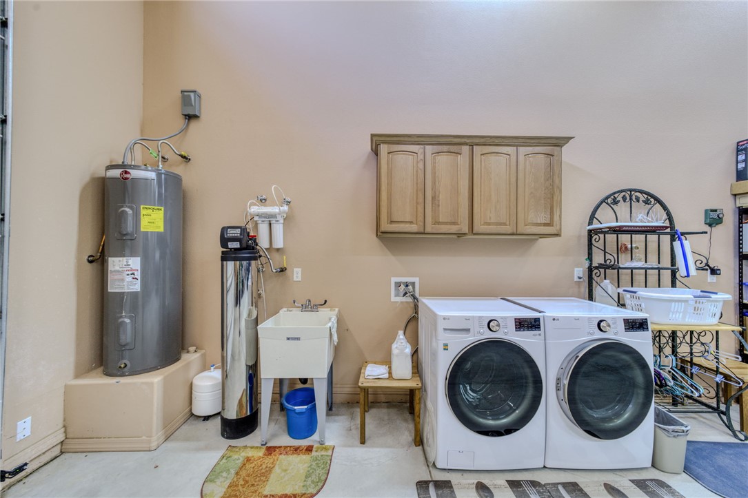 2614 Nez Perce Road Fort Mohave, AZ 86426 - Photo 41 of 74 Laundry