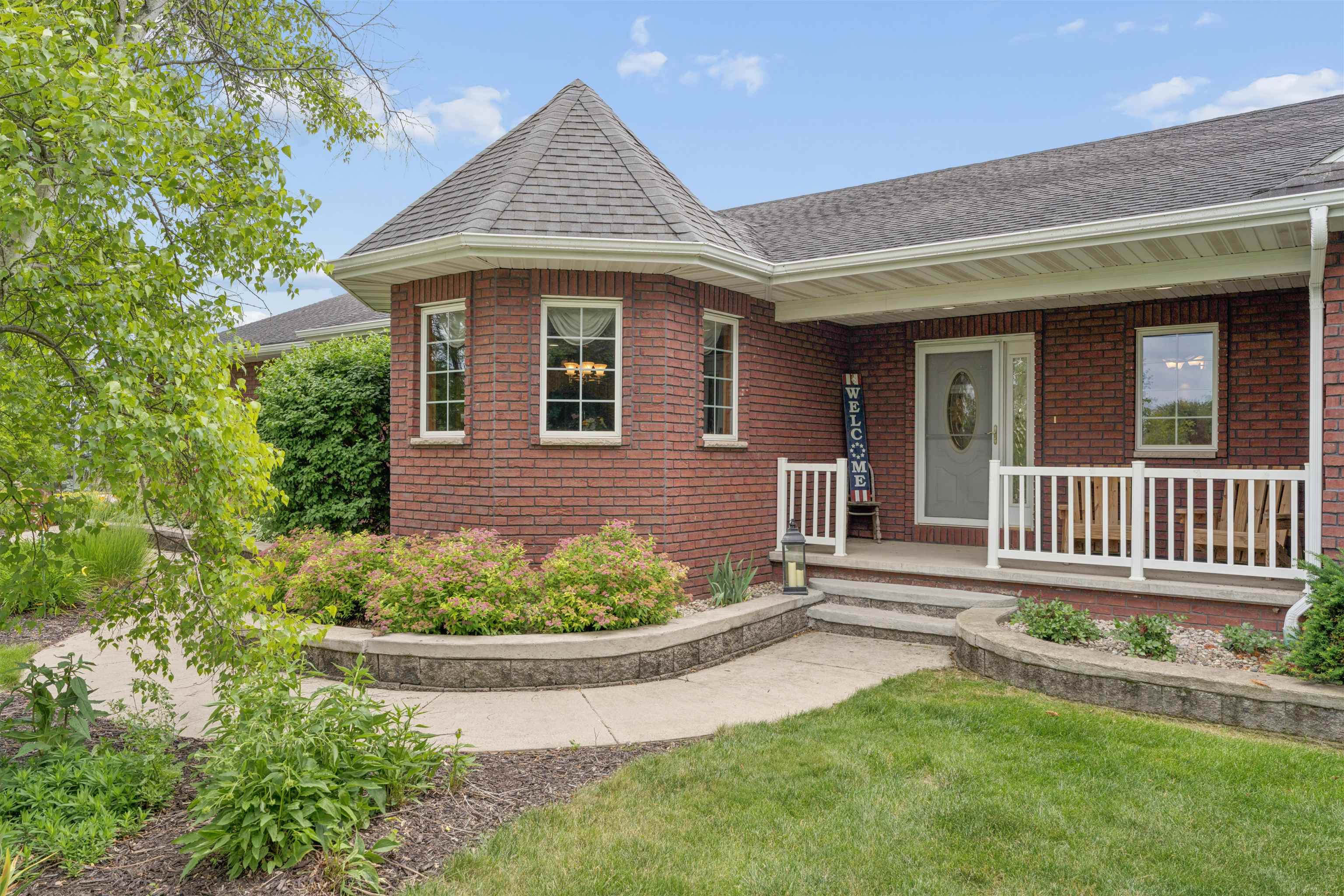 1 West Cedar Street Hilbert, WI 54129 - Photo 2 of 58