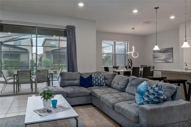 $2,899 | 5552 Misty Oak Circle, Davenport, FL 33837