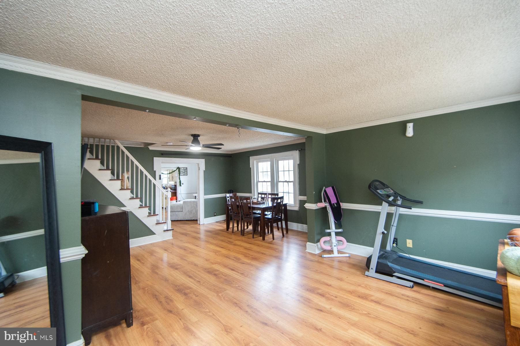 2537 Old House Point Road Fishing Creek, MD 21634 - Photo 21 of 37 a living room with furniture
