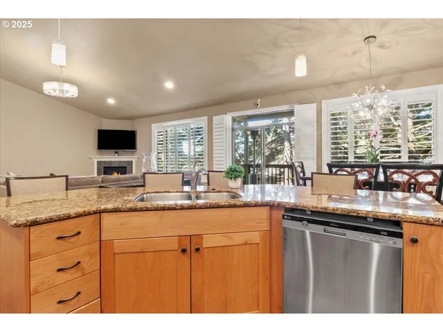 $630,000 | 119 Duniway Court Southeast, Salem, OR 97306